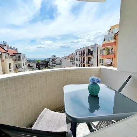The Captain Apartment